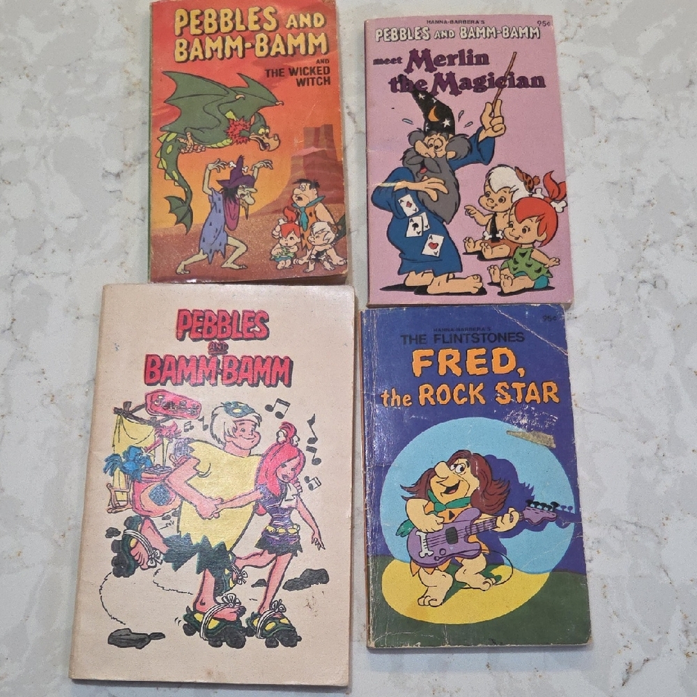 Vintage Flintstones Comic Book Set